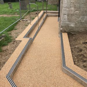 stoneset-resin-bound-walkways-commercial