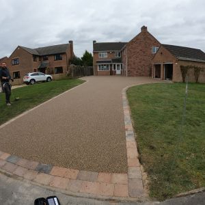 Woodhall-Spa-Resin-Driveway