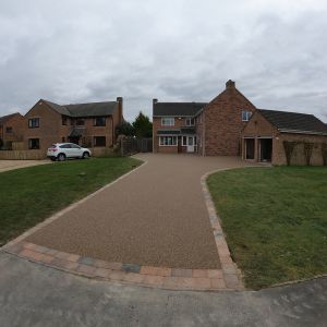 Woodhall-Spa-Resin-Driveway