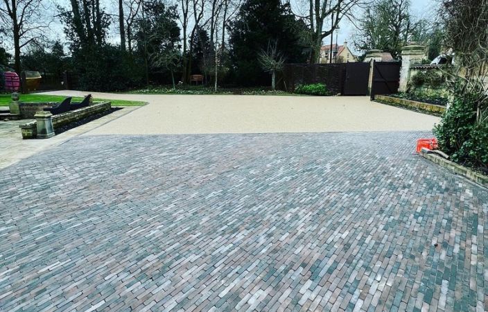 Coleby resin bound and block paving